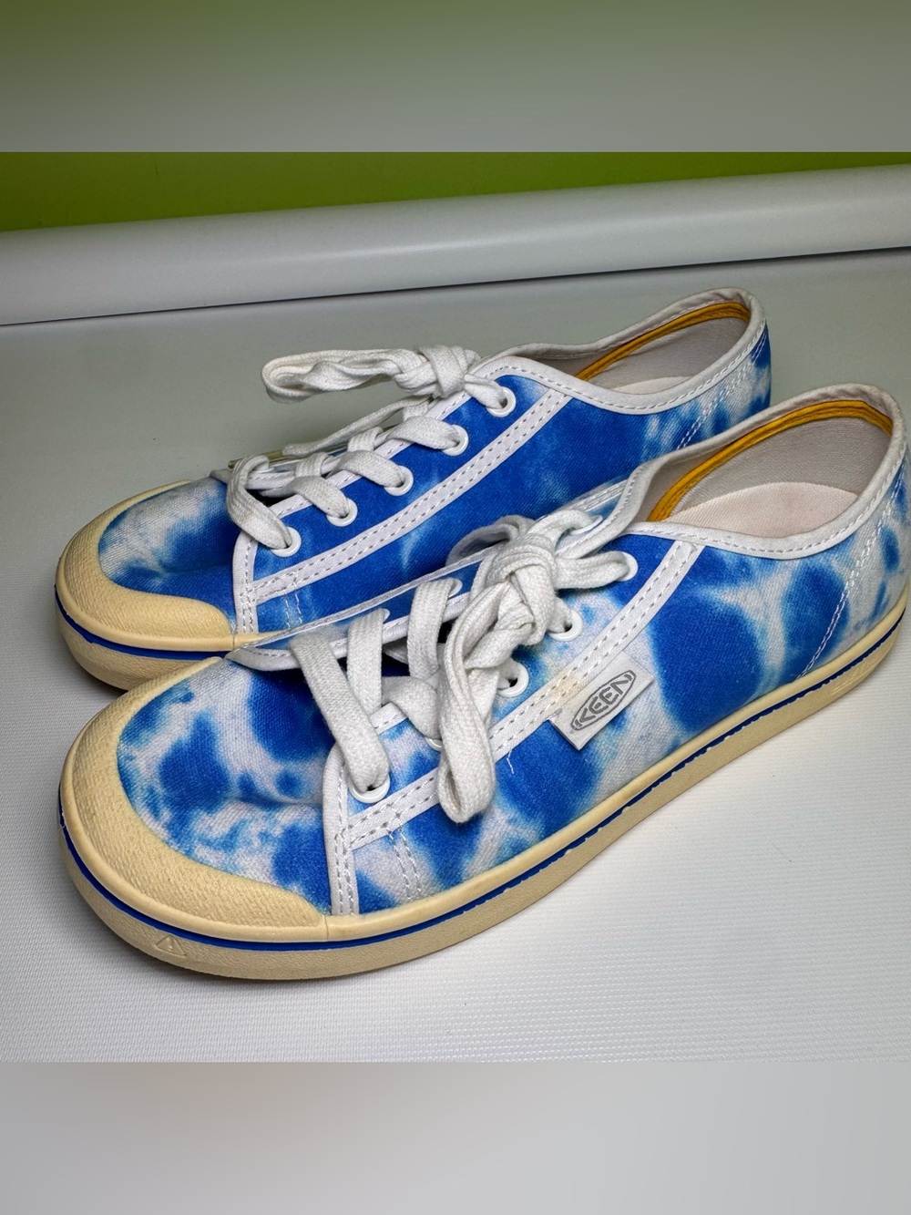 KEEN Elsa Lite Sneakers Blue White Canvas Lace-Up Casual Shoes size 8